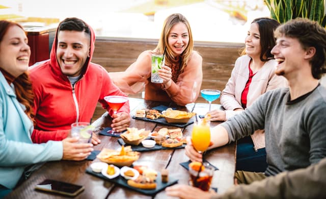 Tarjetas de crédito con descuentos en restaurantes México: come bien y ahorra