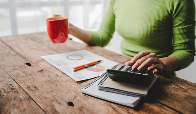 Pasos para crear un presupuesto personal efectivo sin morir en el intento