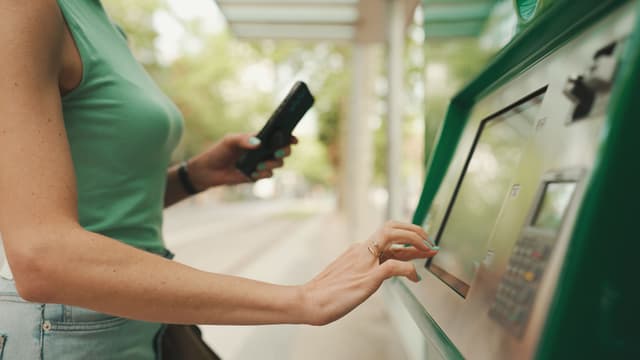 Seguridad en cajeros automáticos y TPV: protege tu dinero de los fraudes