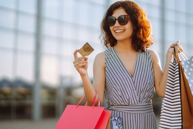 ¿Cómo escoger la tarjeta ideal según tu estilo de vida?